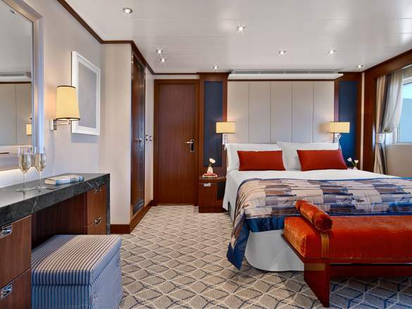 Seabourn Ovation Accommodation Signature Suite 3.jpg